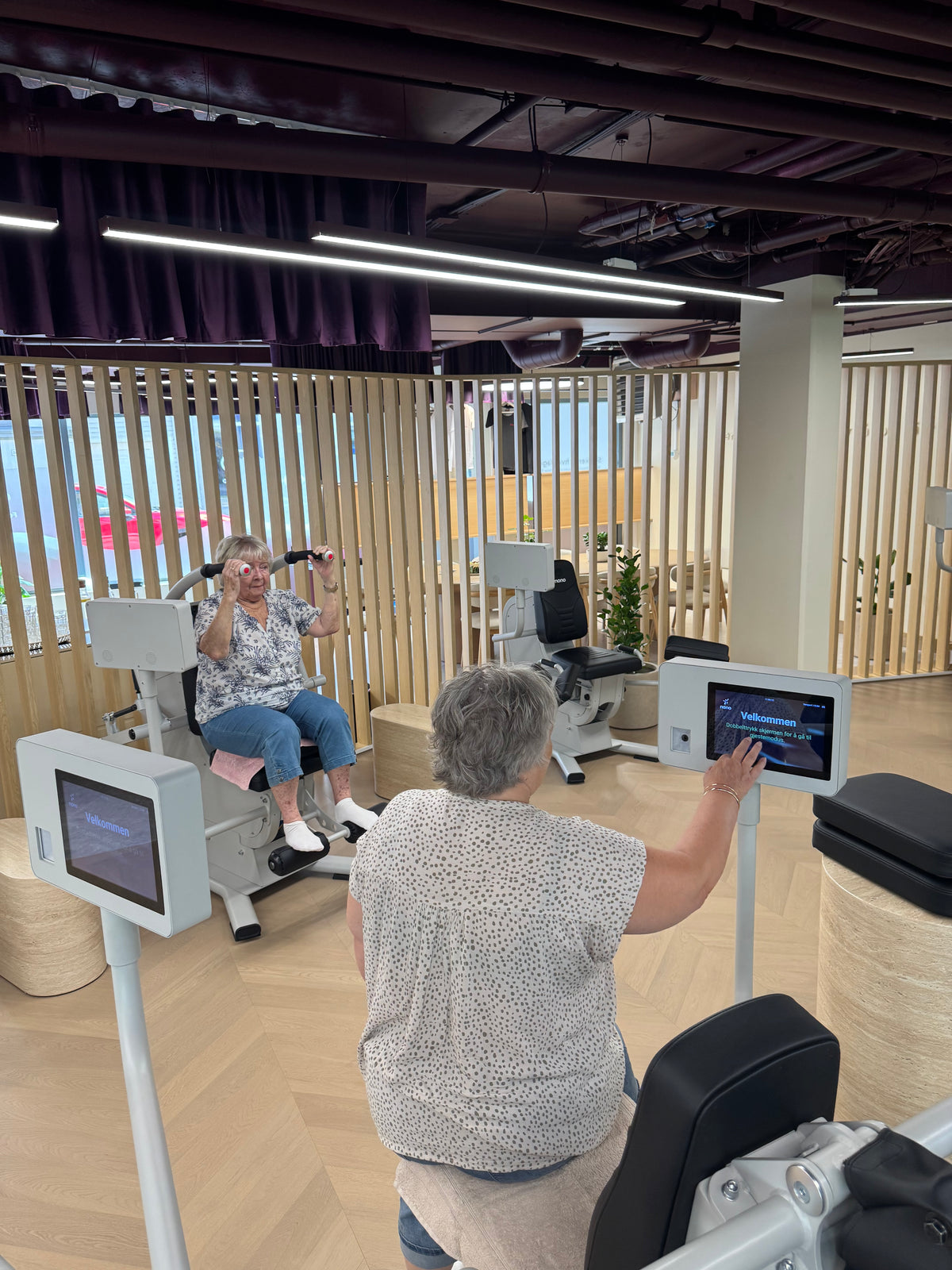 Trygg styrketrening for voksne 50+ hos Nono Moss