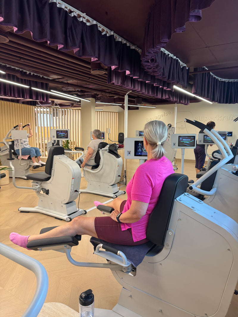 Trygg styrketrening for voksne 50+ hos Nono Moss