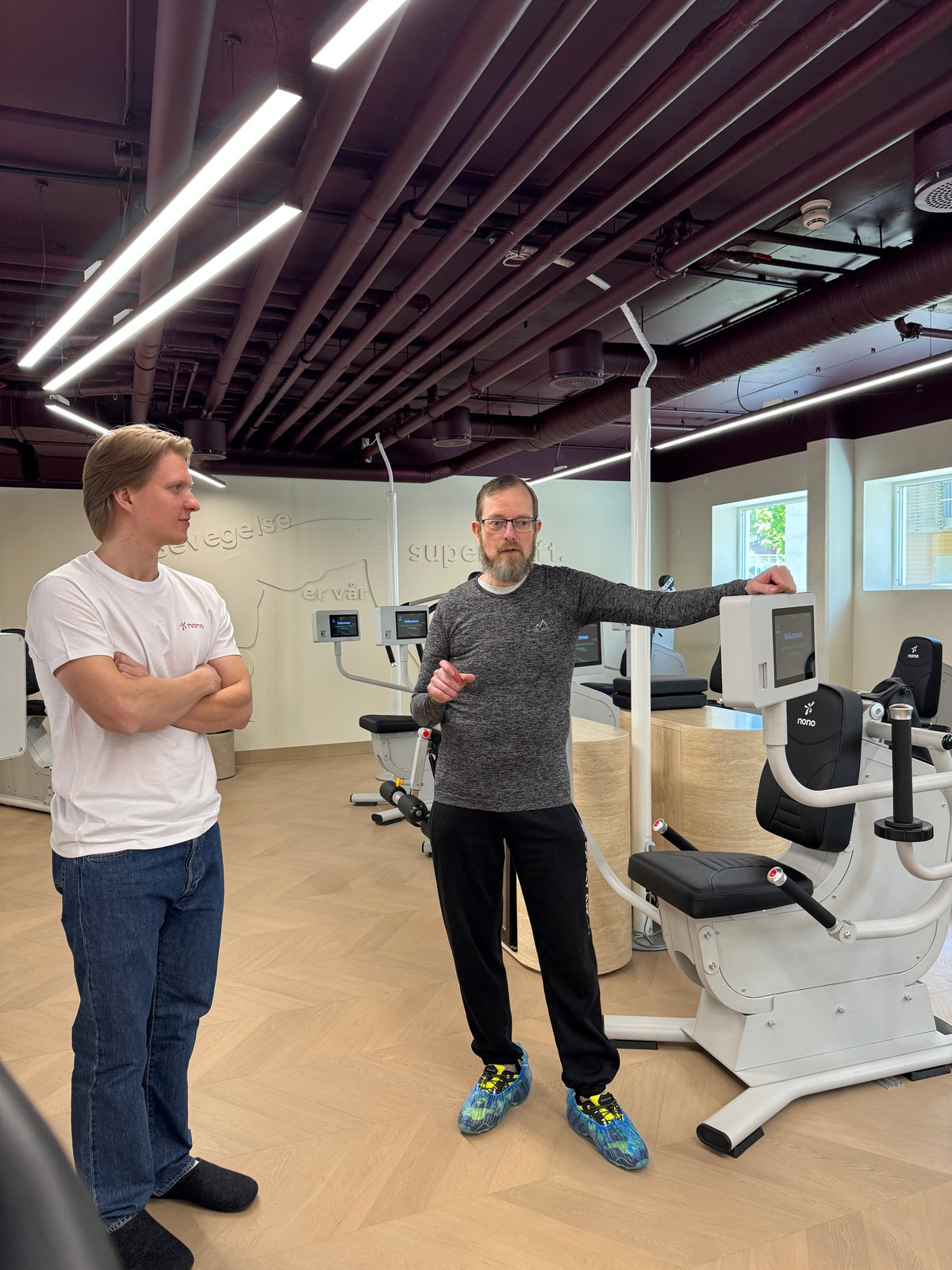 Trygg styrketrening for voksne 50+ hos Nono Moss