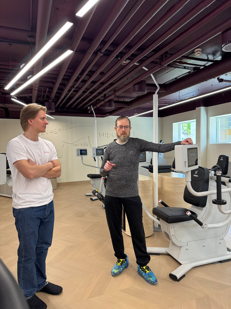 Trygg styrketrening for voksne 50+ hos Nono Moss