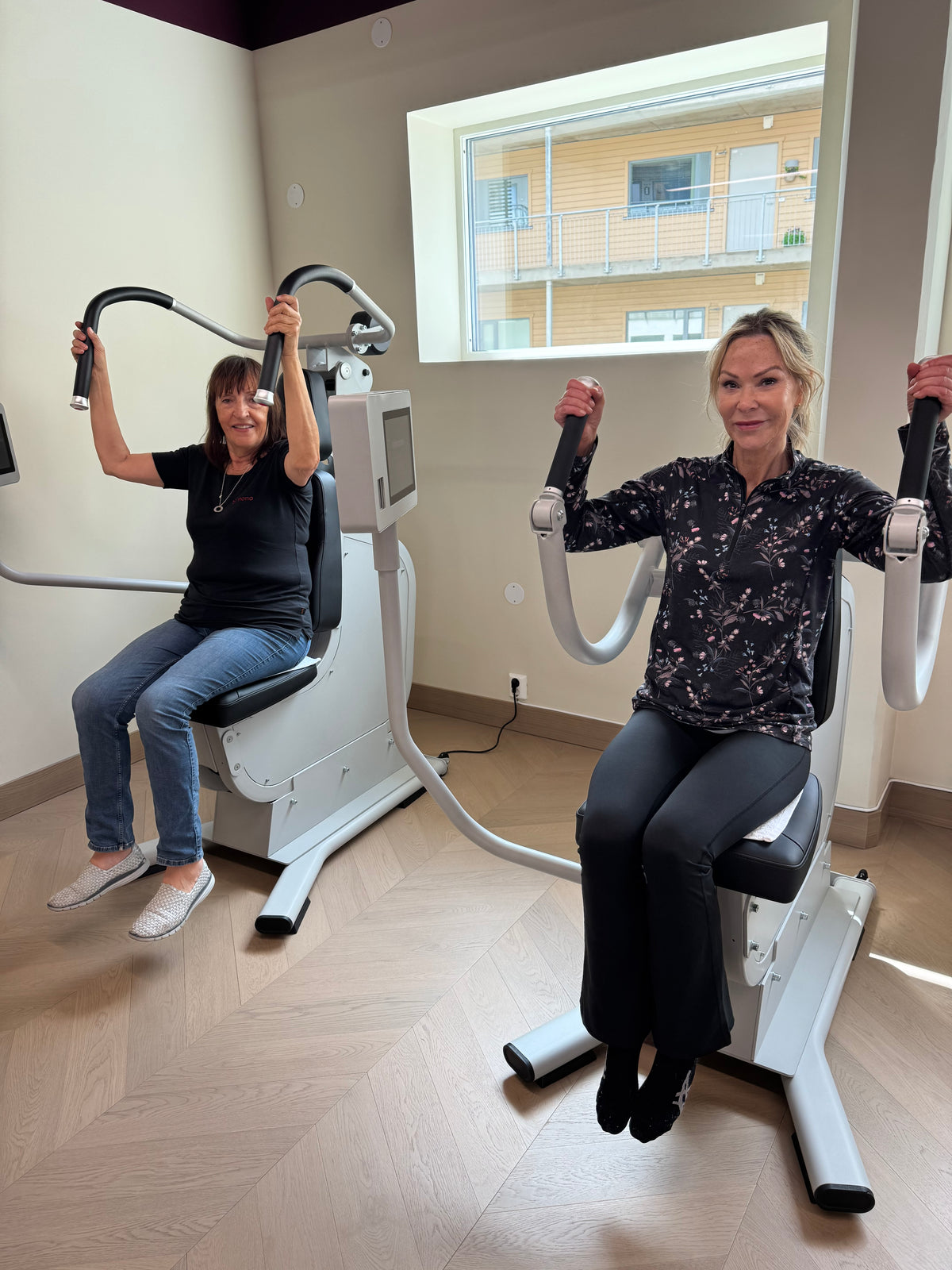 Trygg styrketrening for voksne 50+ hos Nono Moss